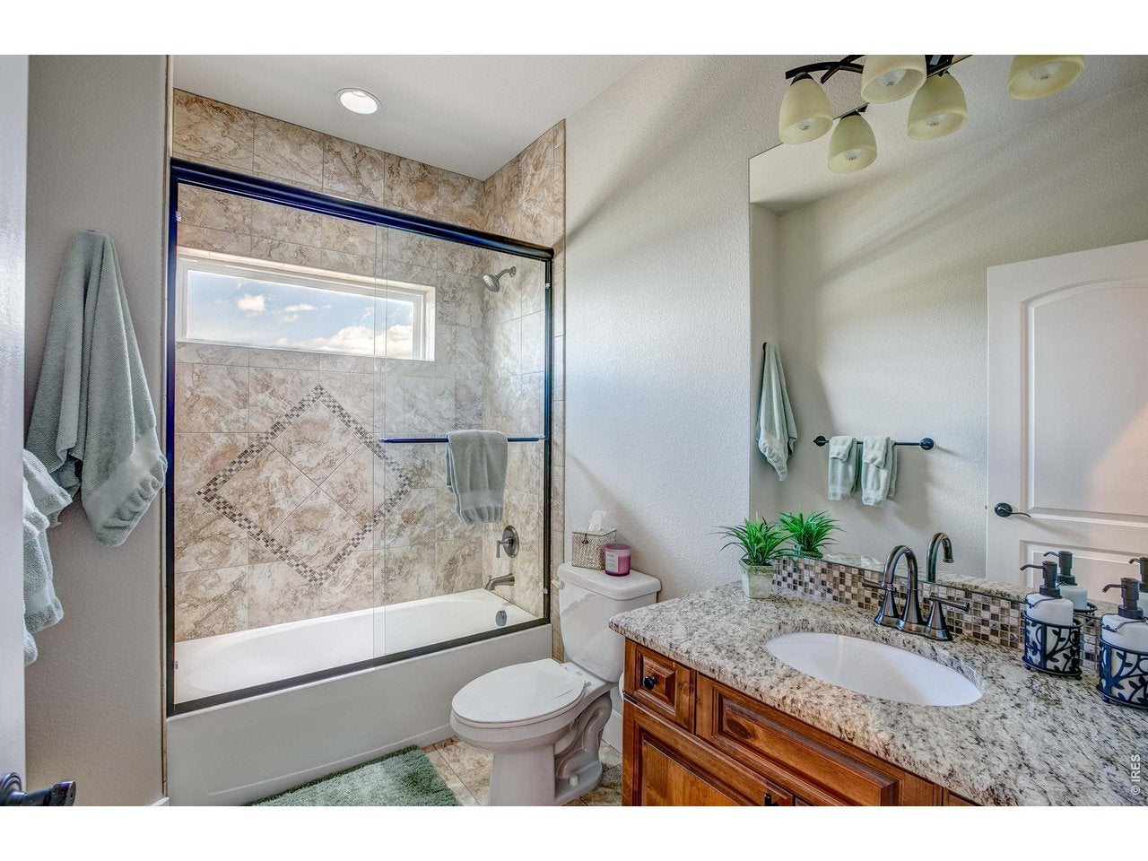 Severance, Colorado, 80610, United States, 5 Bedrooms Bedrooms, ,3 BathroomsBathrooms,Residential,Active,2043120
