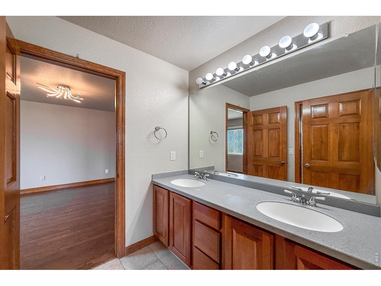 Longmont, Colorado, 80503, United States, 5 Bedrooms Bedrooms, ,5 BathroomsBathrooms,Residential,Active,2045796