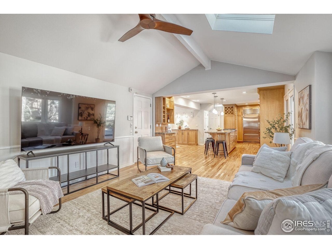 Boulder, Colorado, 80305, United States, 5 Bedrooms Bedrooms, ,4 BathroomsBathrooms,Residential,Active,2012224