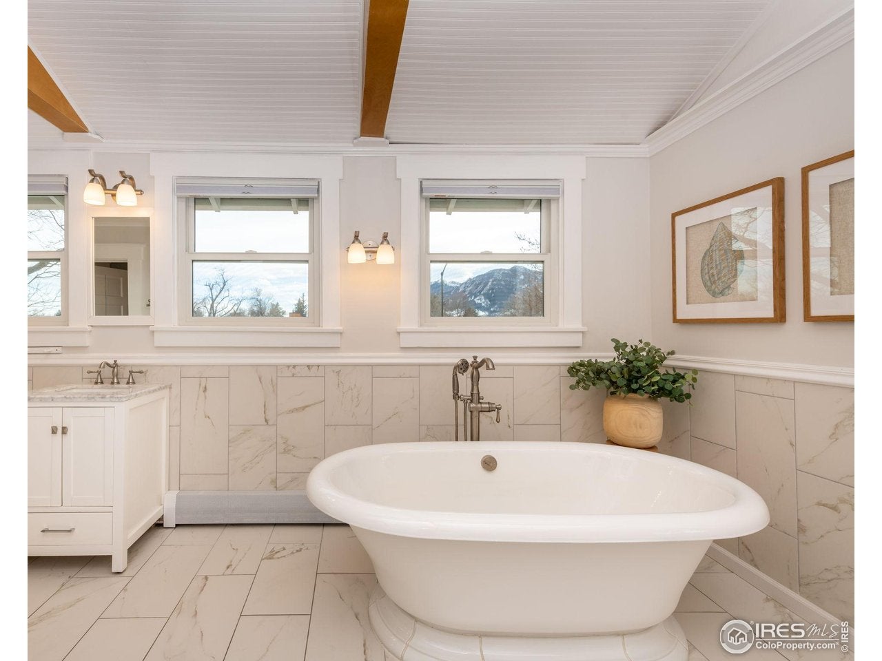 Boulder, Colorado, 80304, United States, 4 Bedrooms Bedrooms, ,3 BathroomsBathrooms,Residential,Active,1997605