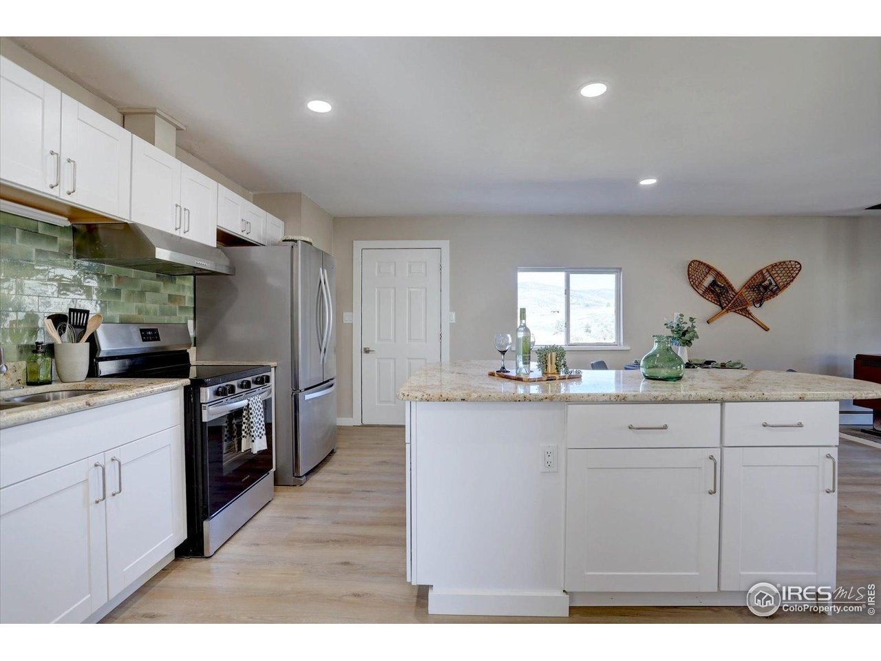 Lyons, Colorado, 80540, United States, 3 Bedrooms Bedrooms, ,2 BathroomsBathrooms,Residential,Active,1969834