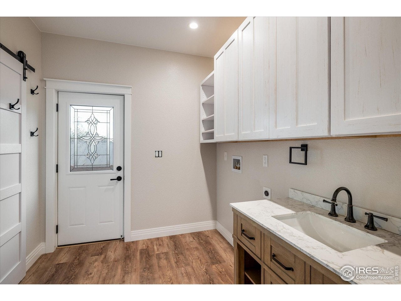 Golden, Colorado, 80403, United States, ,3 BathroomsBathrooms,Residential,Active,1888512