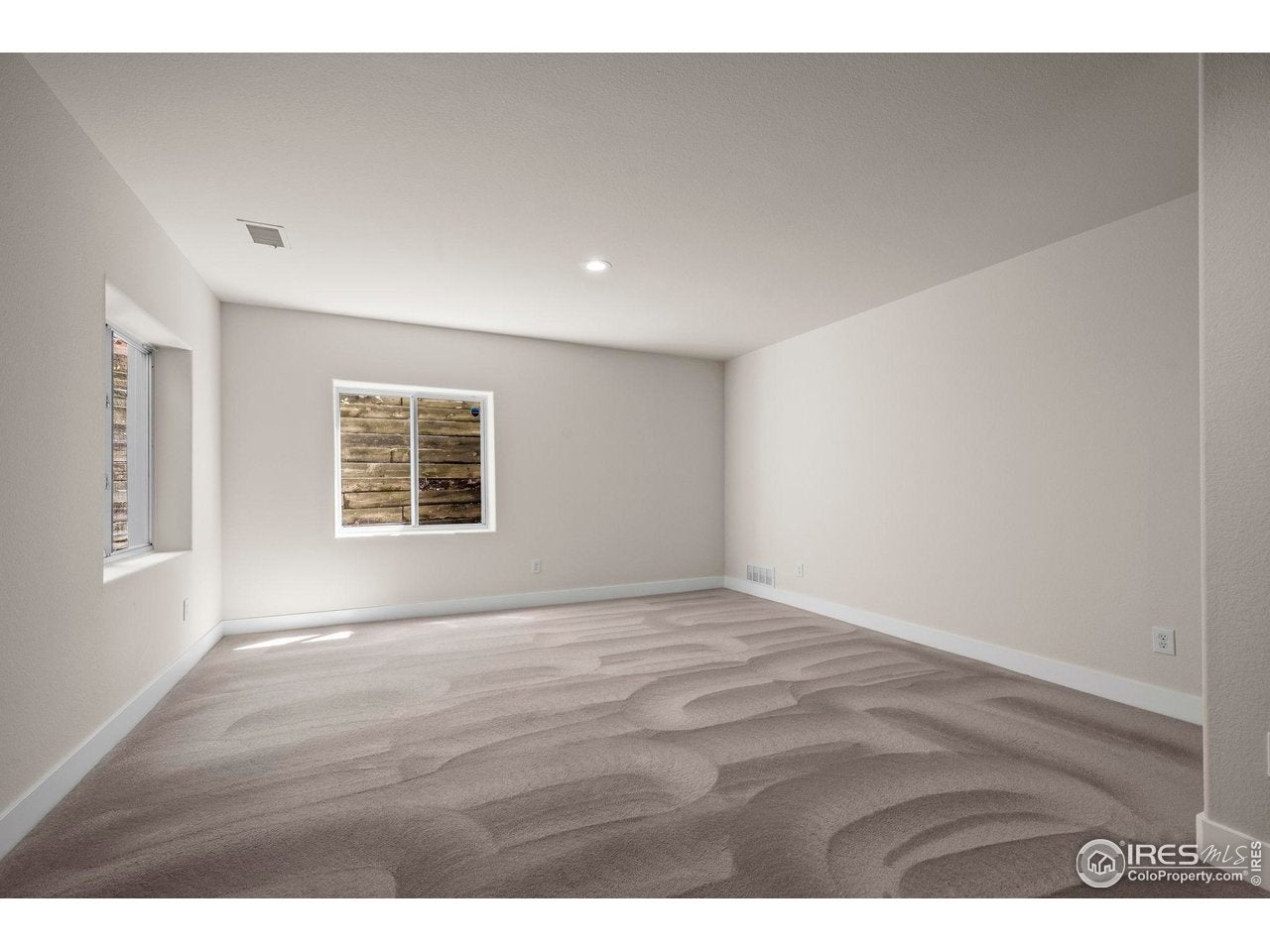 Boulder, Colorado, 80301, United States, 4 Bedrooms Bedrooms, ,4 BathroomsBathrooms,Residential,Active,1997569