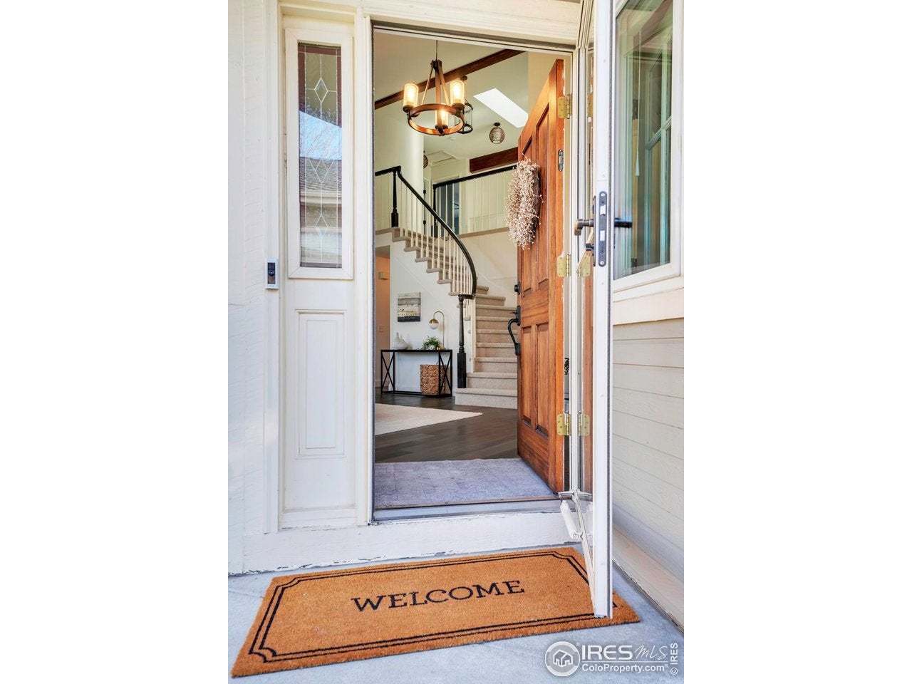 Louisville, Colorado, 80027, United States, 4 Bedrooms Bedrooms, ,4 BathroomsBathrooms,Residential,Active,2009812