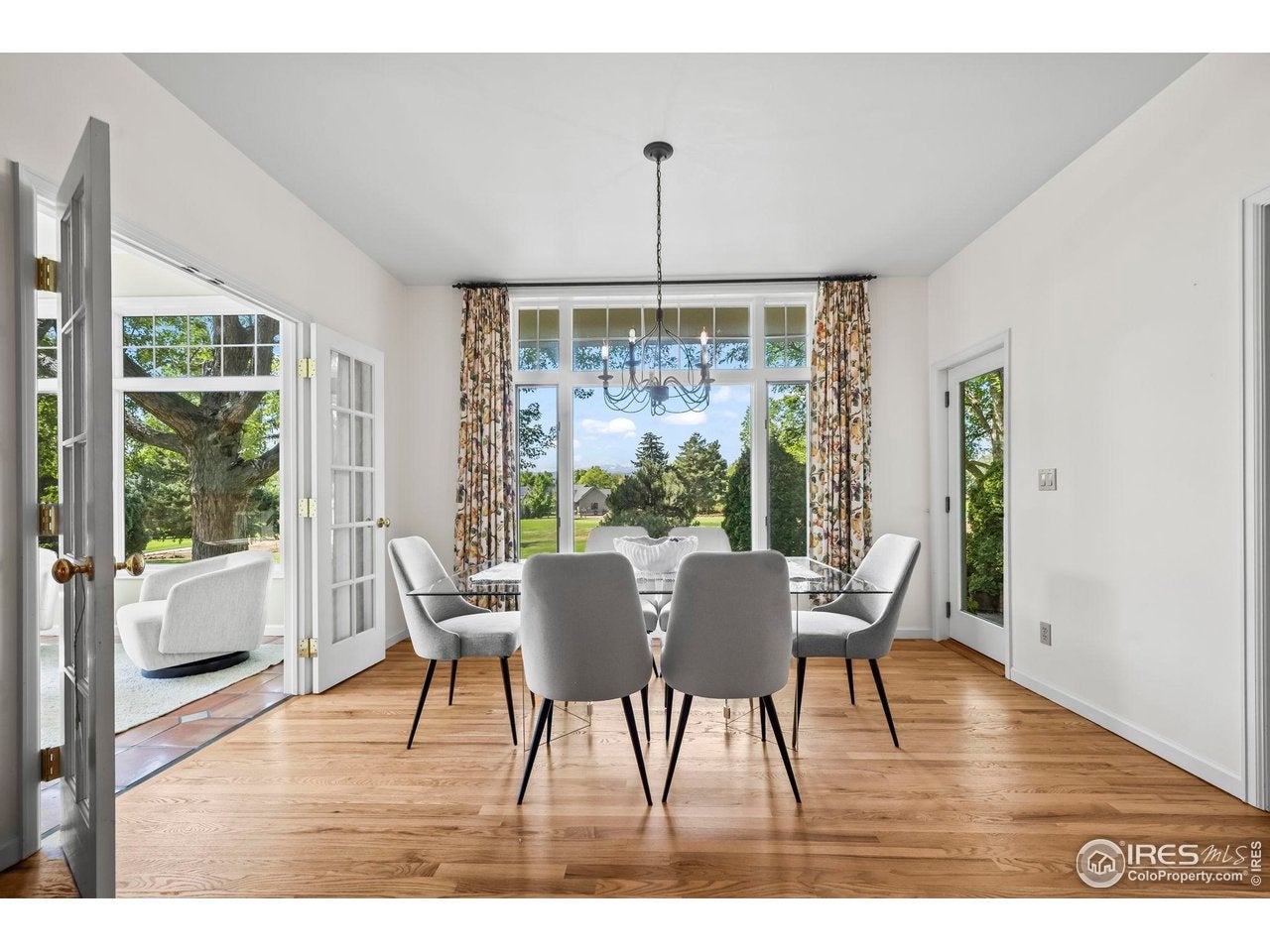 Boulder, Colorado, 80301, United States, 3 Bedrooms Bedrooms, ,4 BathroomsBathrooms,Residential,Active,1997593