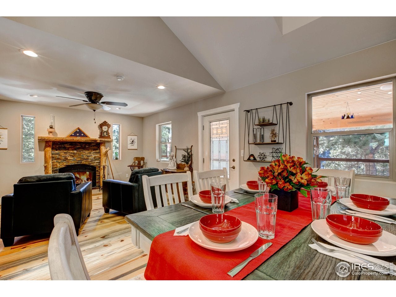 Lyons, Colorado, 80540, United States, 5 Bedrooms Bedrooms, ,4 BathroomsBathrooms,Residential,Active,2006864