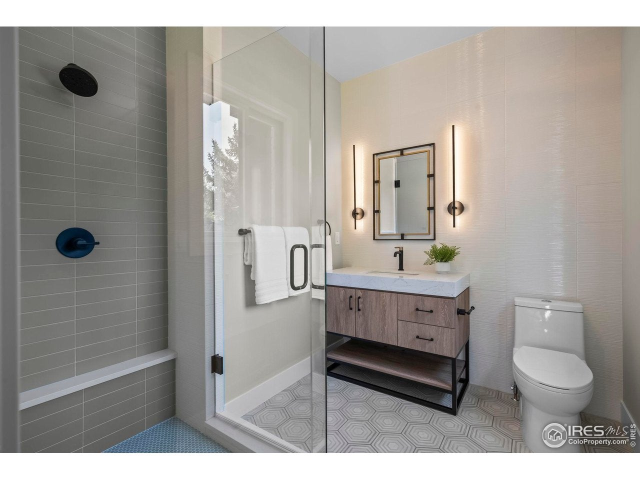 Boulder, Colorado, 80301, United States, 4 Bedrooms Bedrooms, ,4 BathroomsBathrooms,Residential,Active,1997569