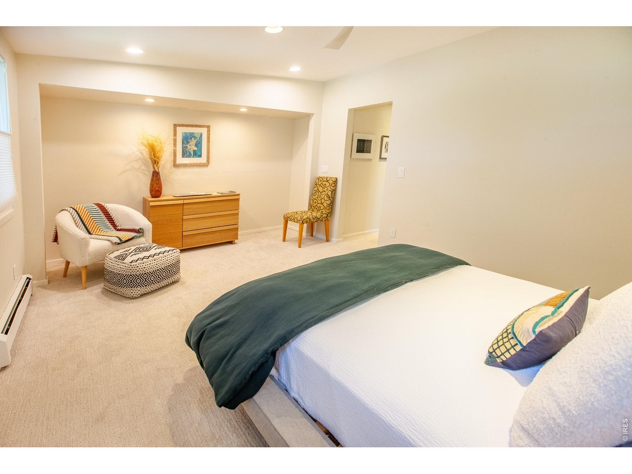 Longmont, Colorado, 80503, United States, 4 Bedrooms Bedrooms, ,4 BathroomsBathrooms,Residential,Contingent,2045596