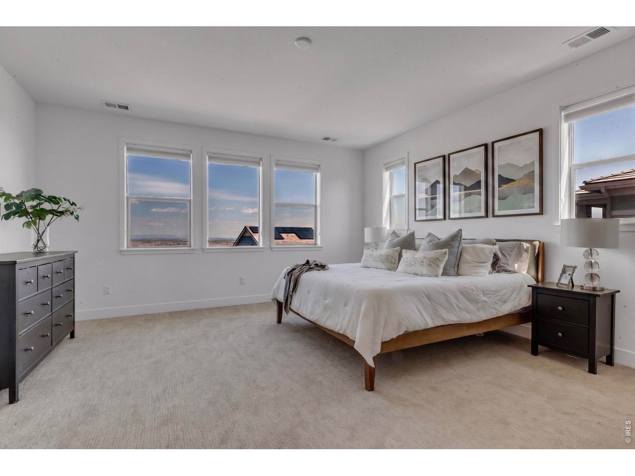 Broomfield, Colorado, 80023, United States, 5 Bedrooms Bedrooms, ,5 BathroomsBathrooms,Residential,Active,2052095