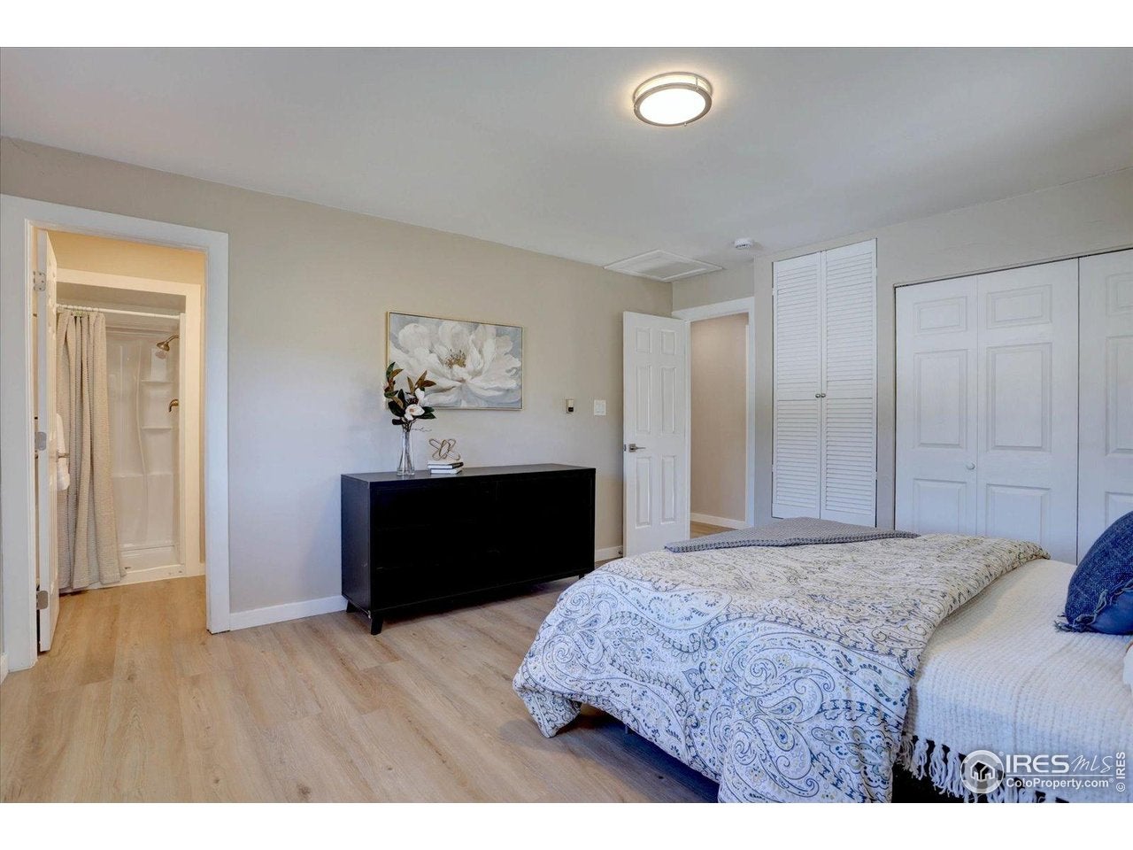 Lyons, Colorado, 80540, United States, 3 Bedrooms Bedrooms, ,2 BathroomsBathrooms,Residential,Active,1969834