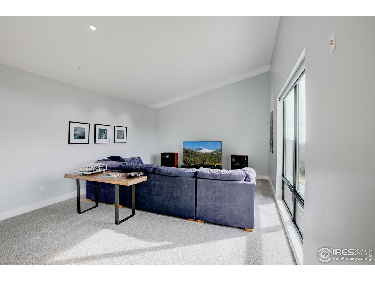 Glen Haven, Colorado, 80532, United States, 2 Bedrooms Bedrooms, ,2 BathroomsBathrooms,Residential,Active,2028533