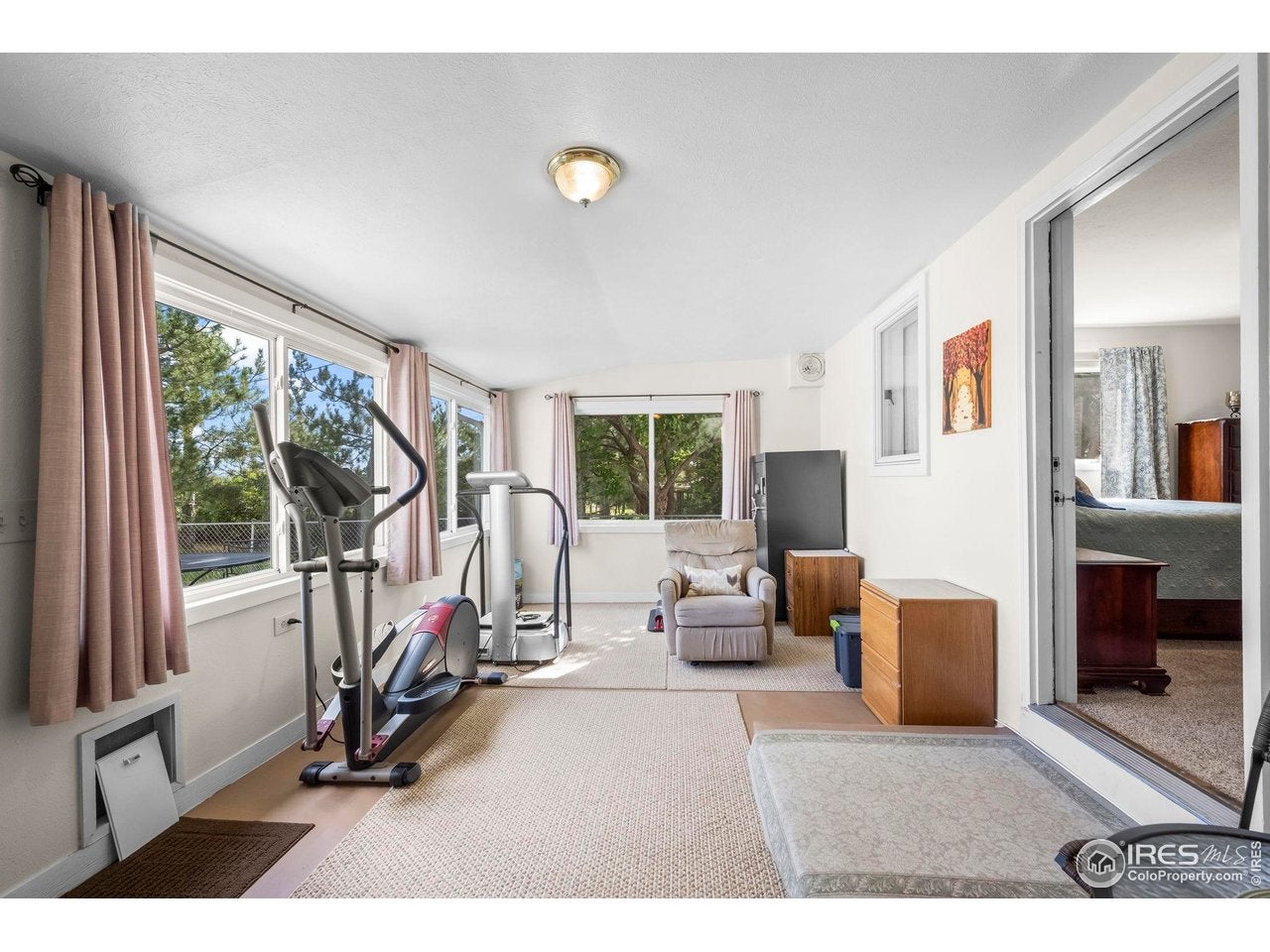 Boulder, Colorado, 80303, United States, 4 Bedrooms Bedrooms, ,3 BathroomsBathrooms,Residential,Active,1997561