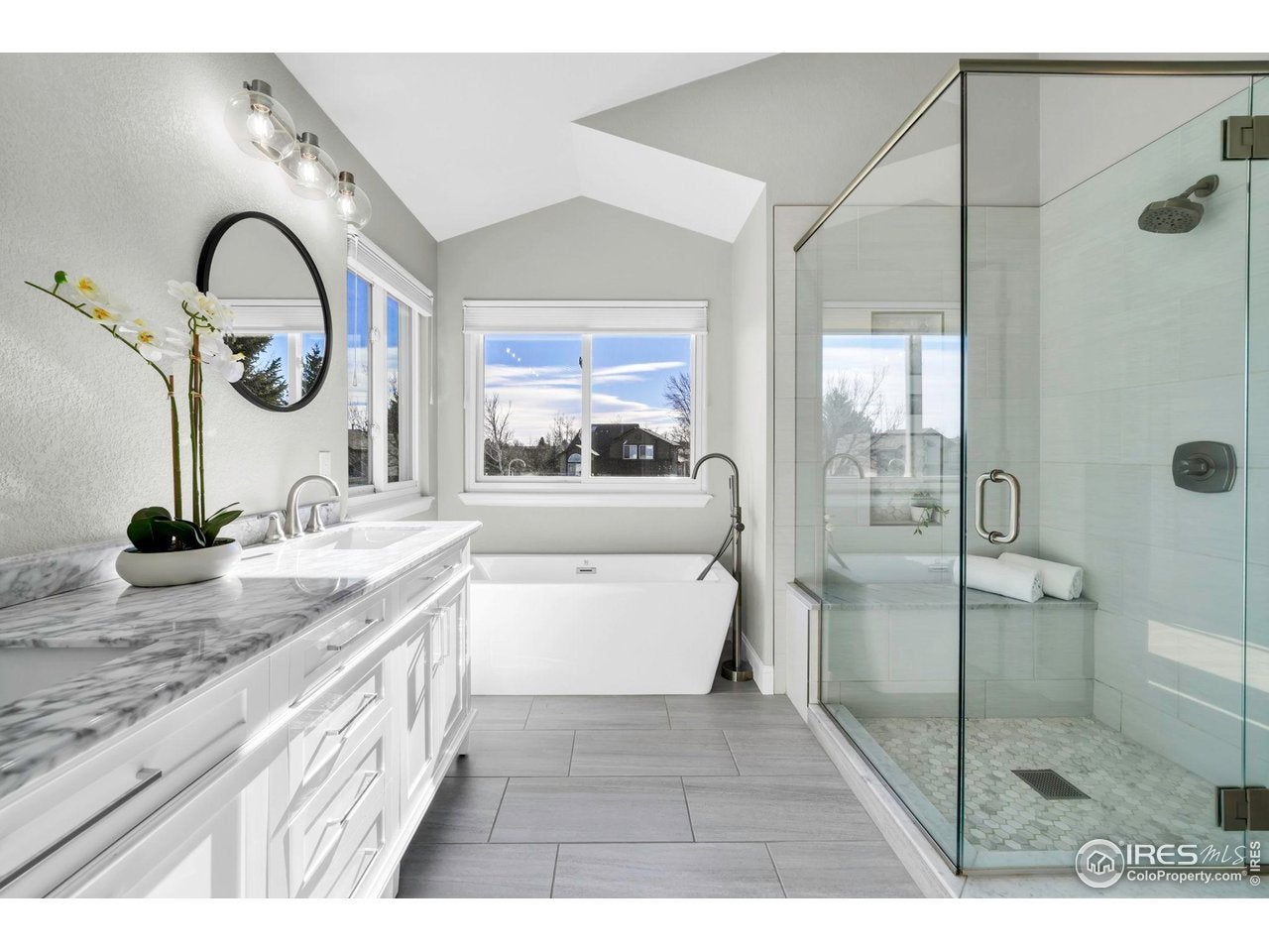 Louisville, Colorado, 80027, United States, 4 Bedrooms Bedrooms, ,4 BathroomsBathrooms,Residential,Active,2009812