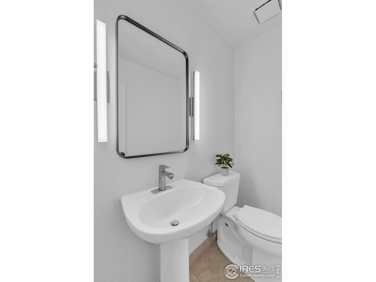 Louisville, Colorado, 80027, United States, 4 Bedrooms Bedrooms, ,4 BathroomsBathrooms,Residential,Active,1821969