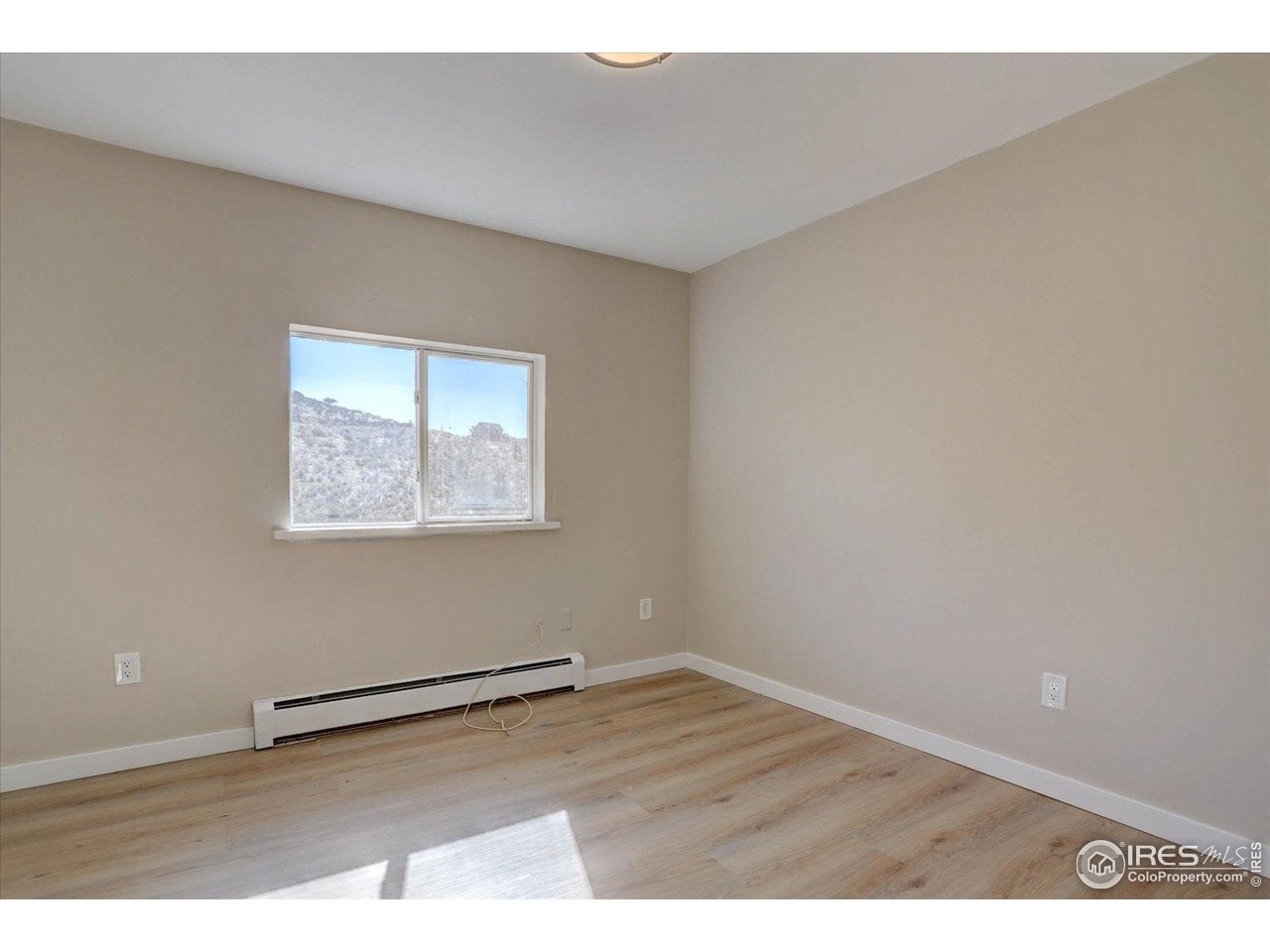 Lyons, Colorado, 80540, United States, 3 Bedrooms Bedrooms, ,2 BathroomsBathrooms,Residential,Active,1969834