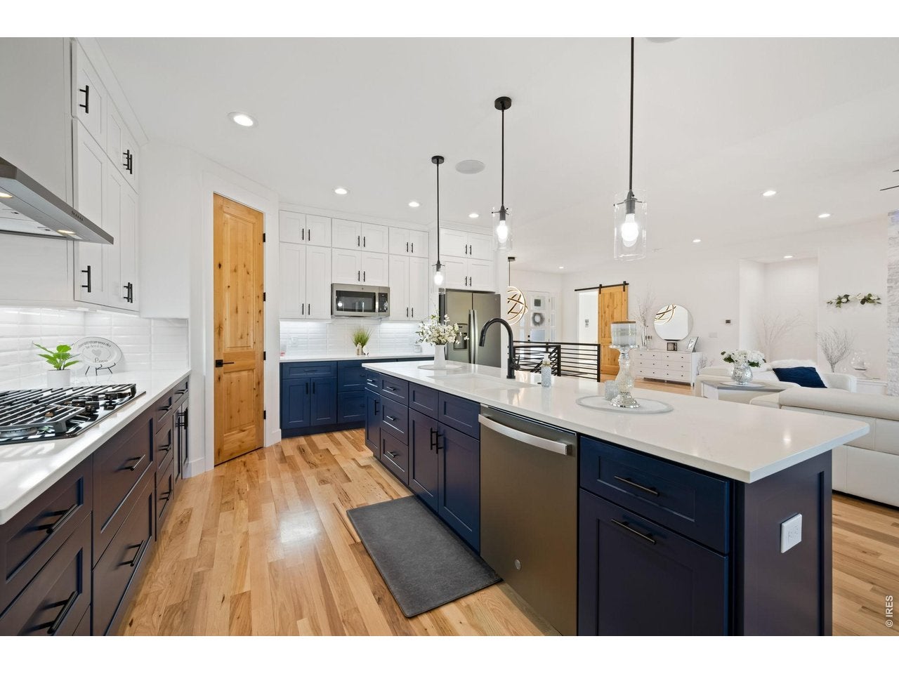 Berthoud, Colorado, 80513, United States, 5 Bedrooms Bedrooms, ,4 BathroomsBathrooms,Residential,Active,2045014