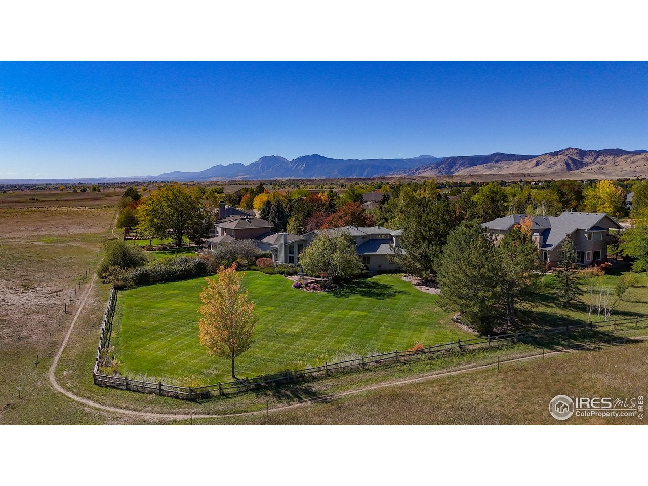 Longmont, Colorado, 80503, United States, 3 Bedrooms Bedrooms, ,3 BathroomsBathrooms,Residential,Contingent,1997617