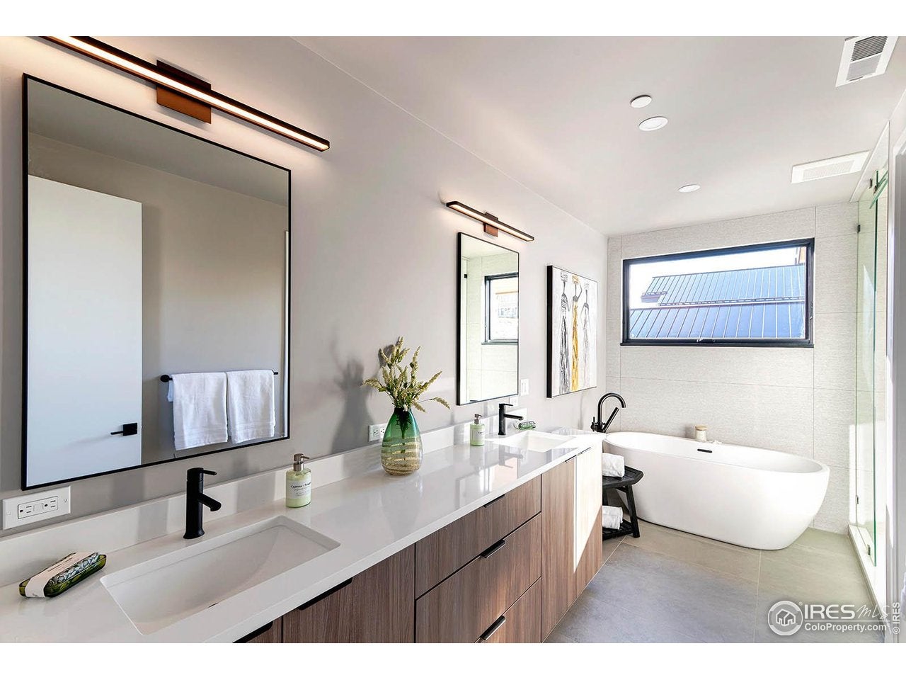 Boulder, Colorado, 80304, United States, 5 Bedrooms Bedrooms, ,5 BathroomsBathrooms,Residential,Active,2015466