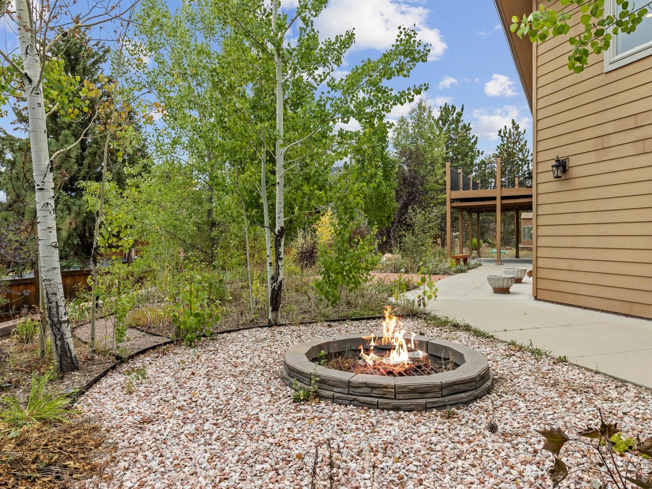 Estes Park, Colorado, 80517, United States, 5 Bedrooms Bedrooms, ,4 BathroomsBathrooms,Residential,Active,2043843