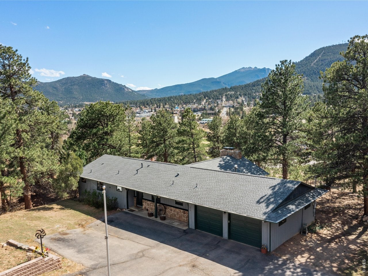 Estes Park, Colorado, 80517, United States, 5 Bedrooms Bedrooms, ,3 BathroomsBathrooms,Residential,Active,2038183
