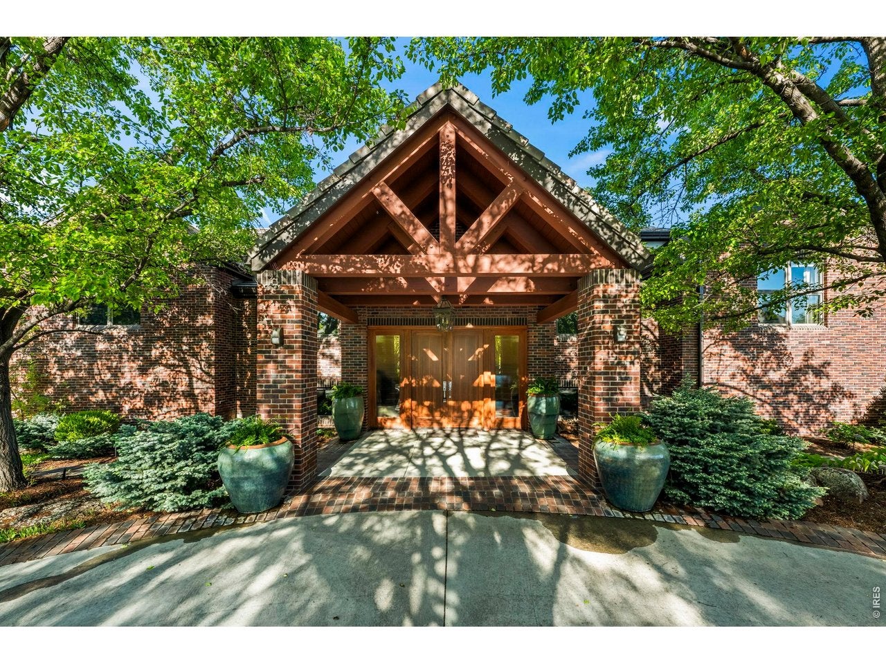 Niwot, Colorado, 80503, United States, 4 Bedrooms Bedrooms, ,7 BathroomsBathrooms,Residential,Active,2033402