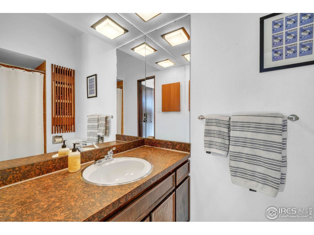 Boulder, Colorado, 80304, United States, 4 Bedrooms Bedrooms, ,3 BathroomsBathrooms,Residential,Active,2015213