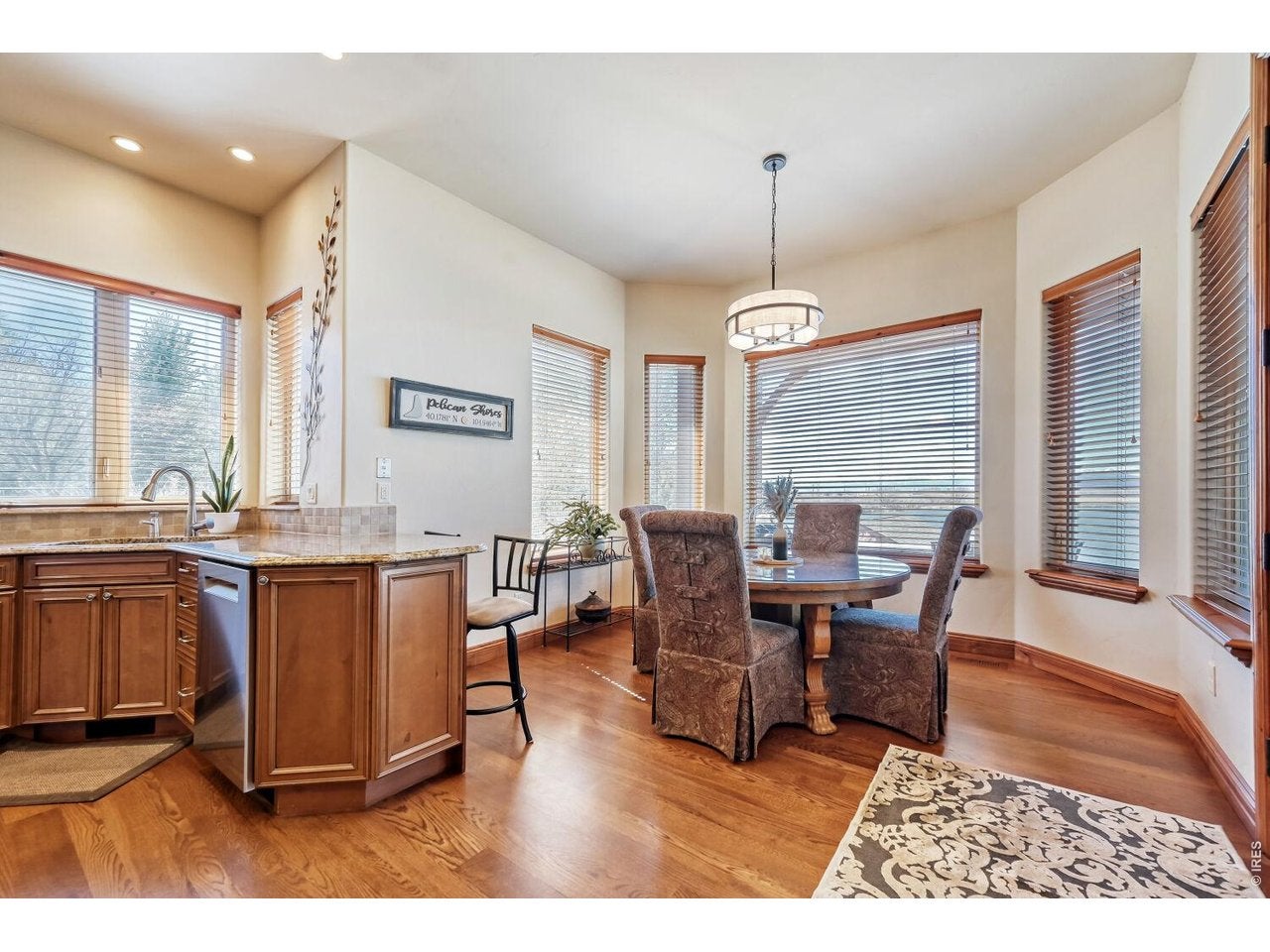 Longmont, Colorado, 80504, United States, 4 Bedrooms Bedrooms, ,5 BathroomsBathrooms,Residential,Active,2033410