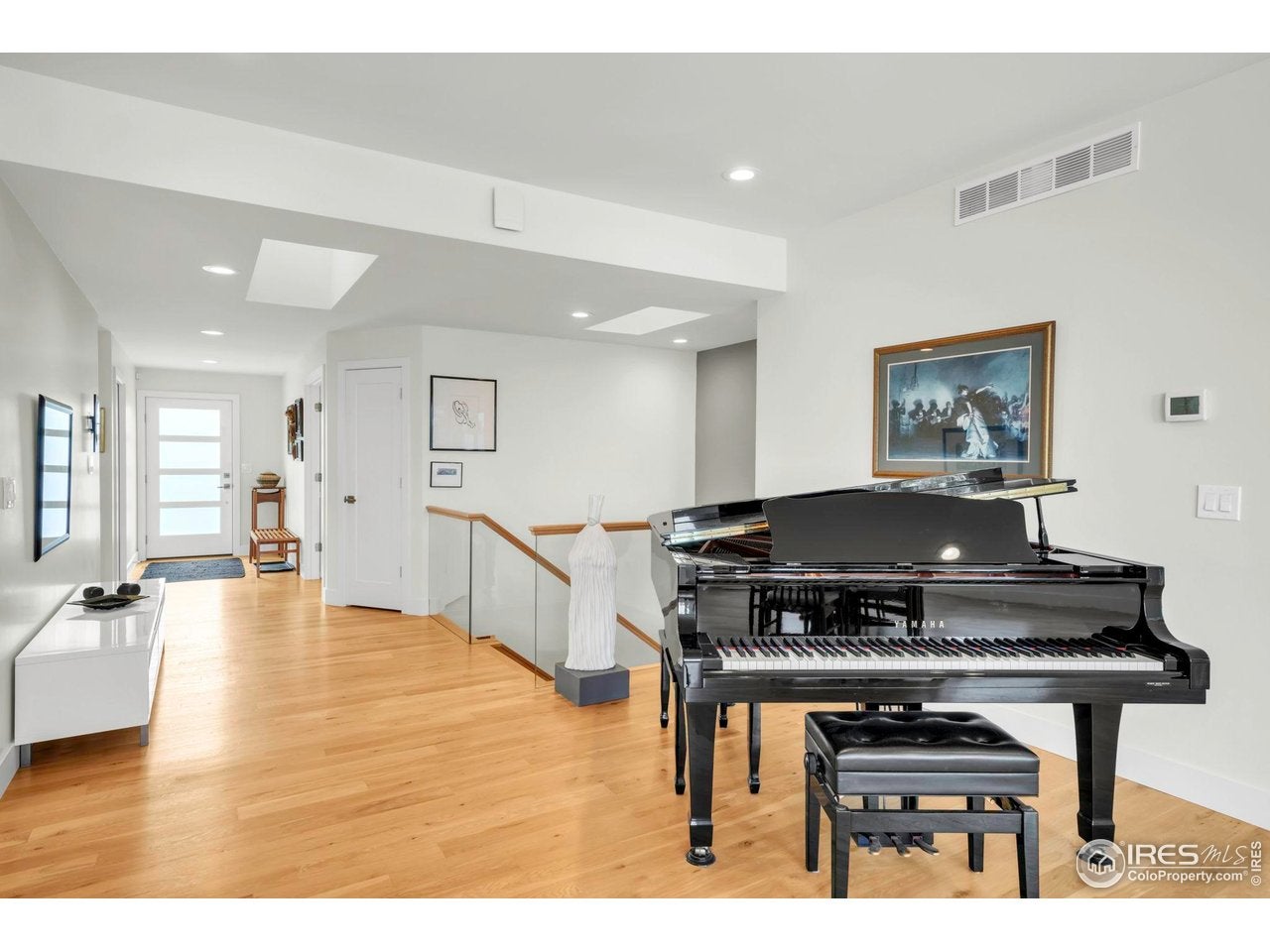 Louisville, Colorado, 80027, United States, 4 Bedrooms Bedrooms, ,3 BathroomsBathrooms,Residential,Active,2009400