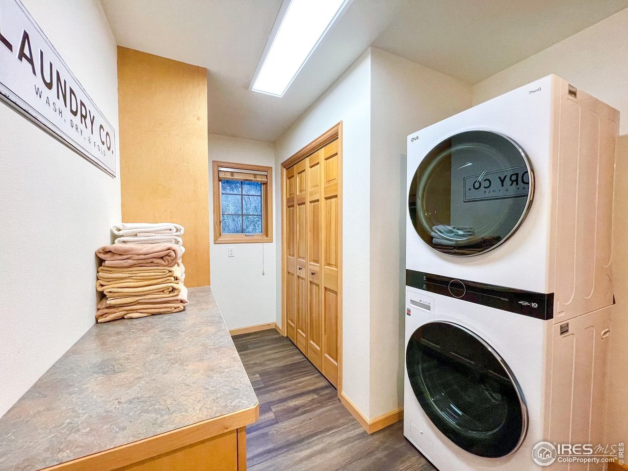 Estes Park, Colorado, 80517, United States, 3 Bedrooms Bedrooms, ,3 BathroomsBathrooms,Residential,Active,2007990