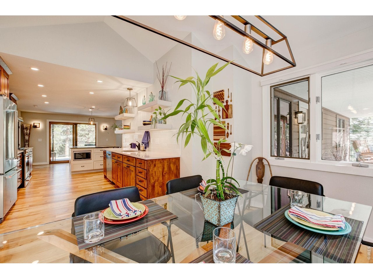 Estes Park, Colorado, 80517, United States, 3 Bedrooms Bedrooms, ,2 BathroomsBathrooms,Residential,Active,2030600