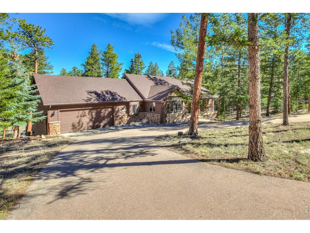 Estes Park, Colorado, 80517, United States, 3 Bedrooms Bedrooms, ,2 BathroomsBathrooms,Residential,Active,2030600