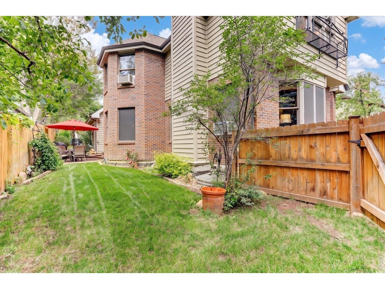 Boulder, Colorado, 80302, United States, 3 Bedrooms Bedrooms, ,4 BathroomsBathrooms,Residential,Active,2008343