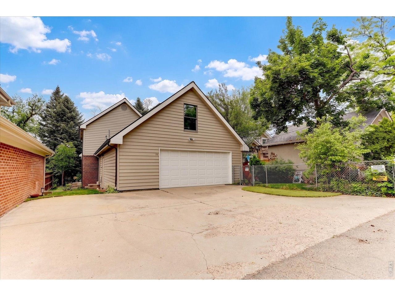 Boulder, Colorado, 80302, United States, 3 Bedrooms Bedrooms, ,4 BathroomsBathrooms,Residential,Active,2008343