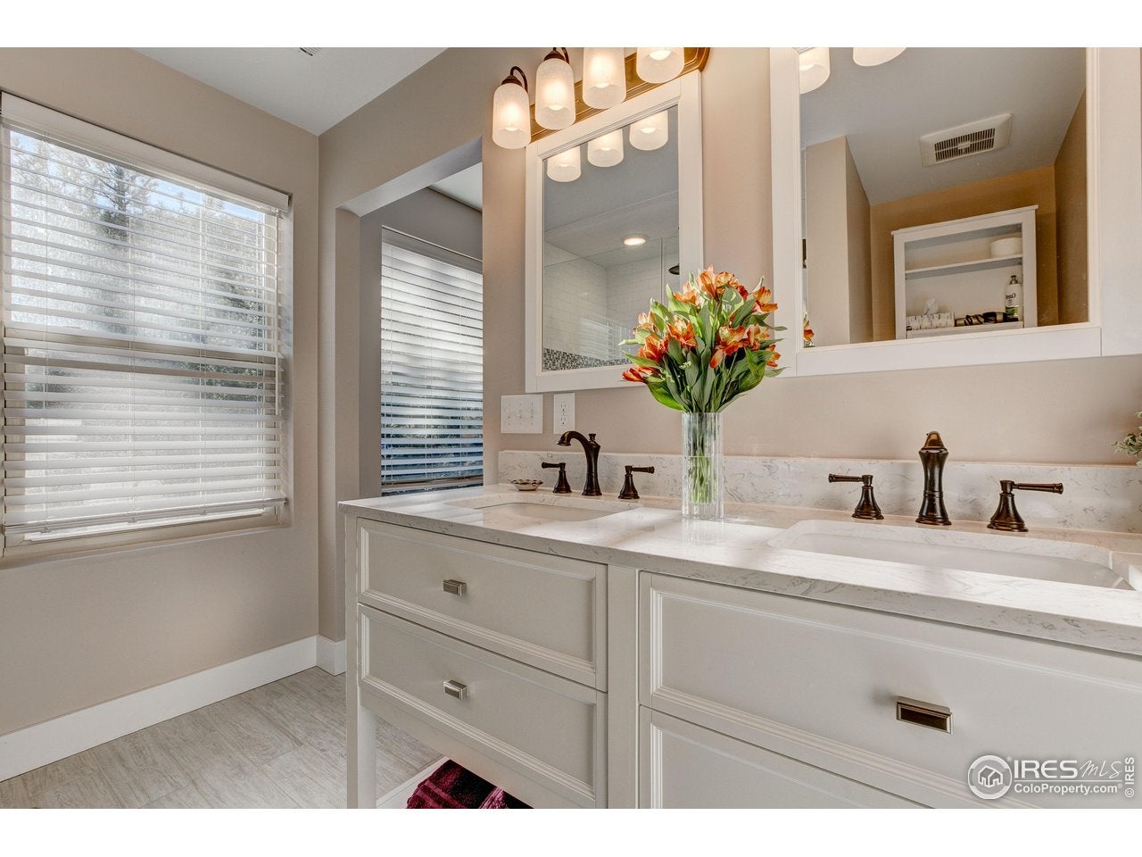 Lyons, Colorado, 80540, United States, 5 Bedrooms Bedrooms, ,4 BathroomsBathrooms,Residential,Active,2006864