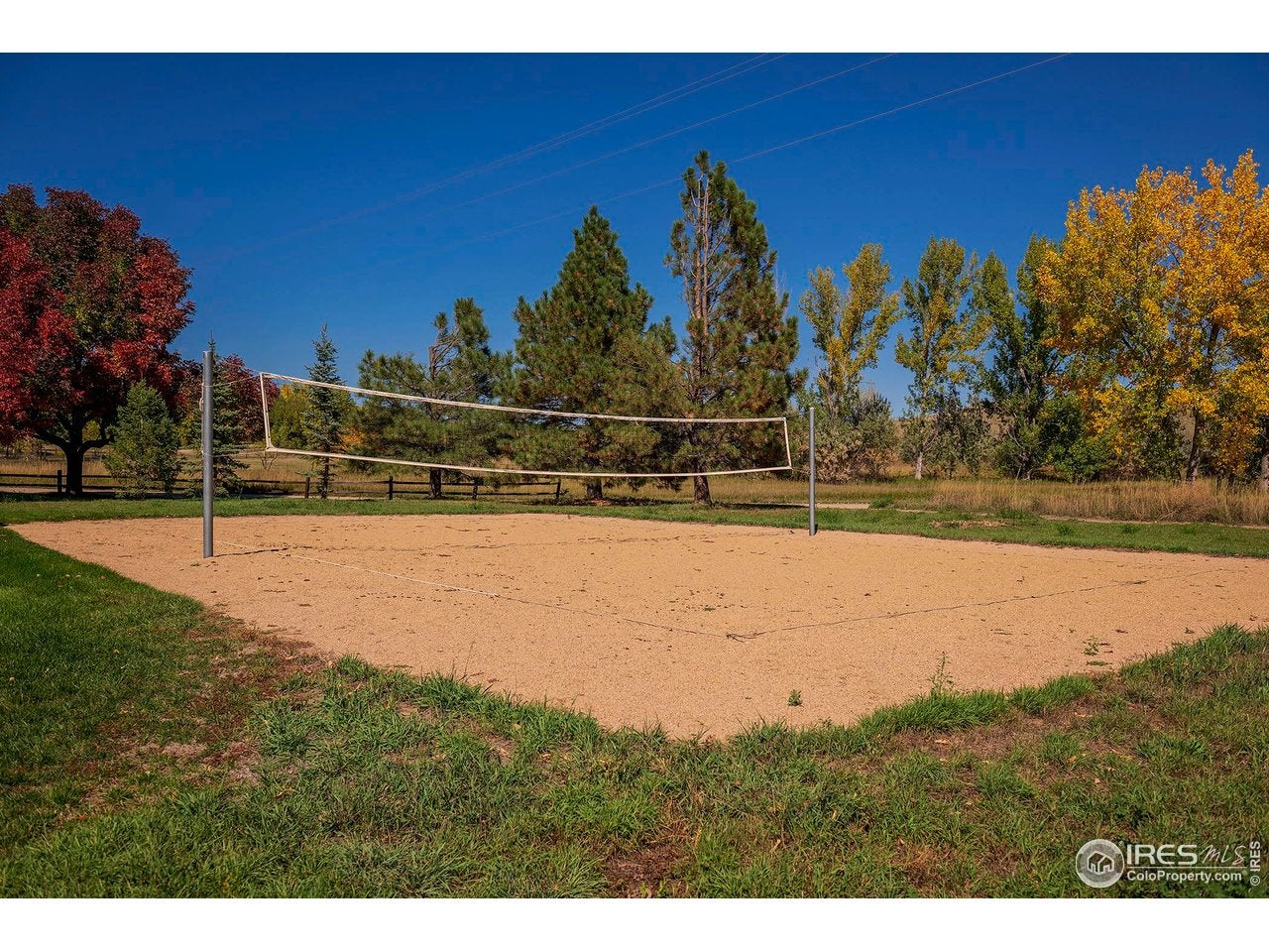 Longmont, Colorado, 80503, United States, 3 Bedrooms Bedrooms, ,3 BathroomsBathrooms,Residential,Contingent,1997617