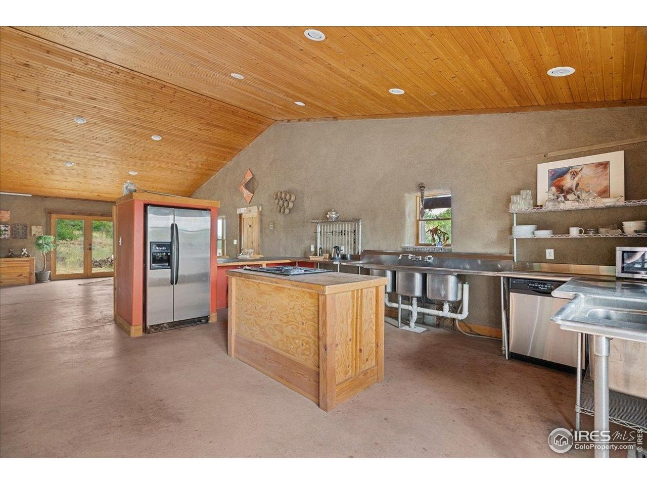 Loveland, Colorado, 80537, United States, 5 Bedrooms Bedrooms, ,2 BathroomsBathrooms,Residential,Active,1877833