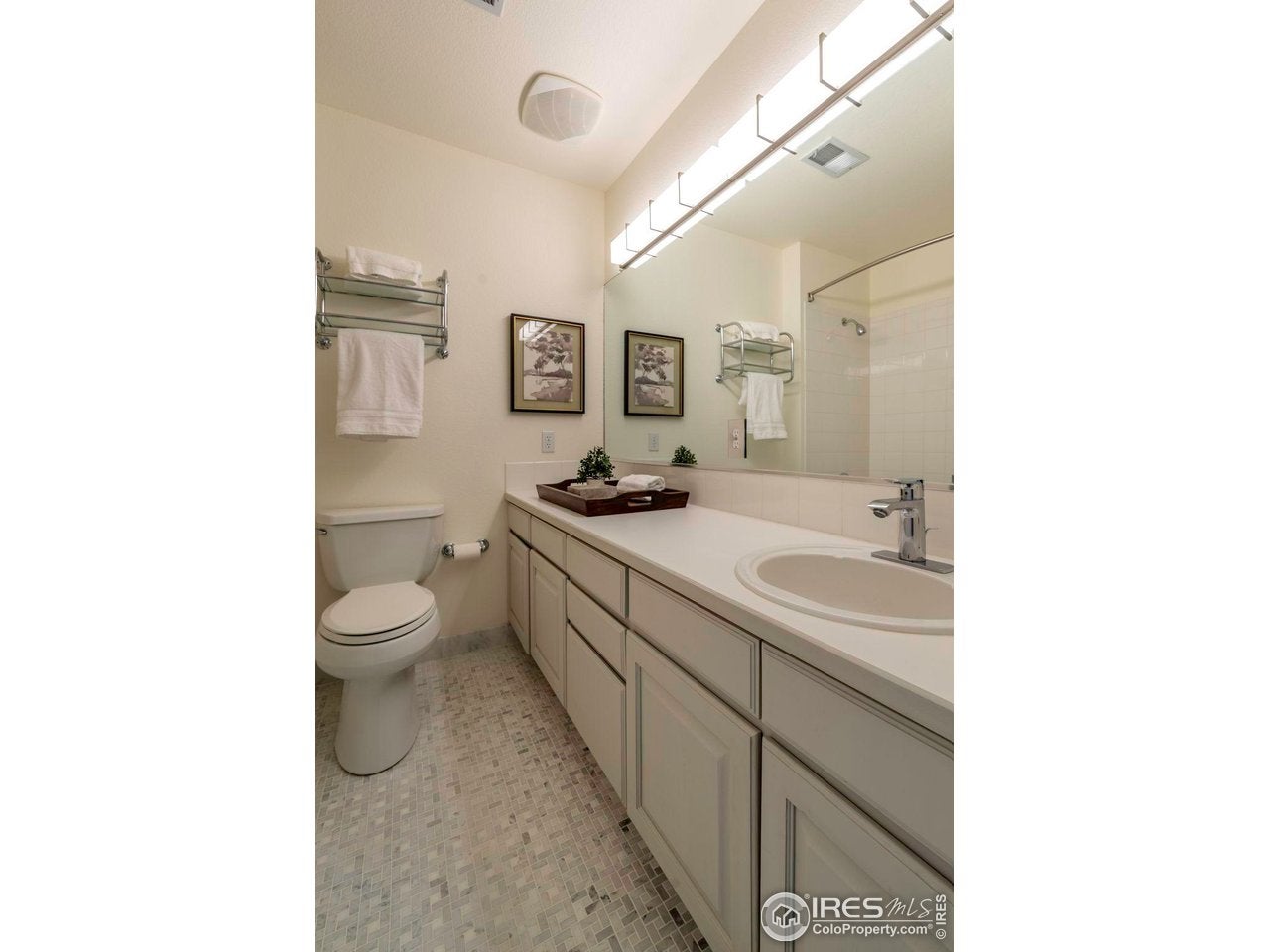 Louisville, Colorado, 80027, United States, 4 Bedrooms Bedrooms, ,4 BathroomsBathrooms,Residential,Active,1821969