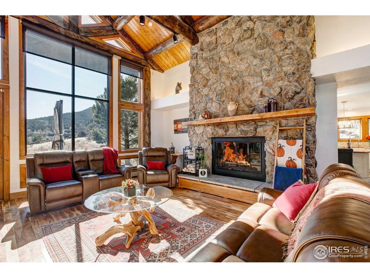 Estes Park, Colorado, 80517, United States, 4 Bedrooms Bedrooms, ,3 BathroomsBathrooms,Residential,Active,1990027