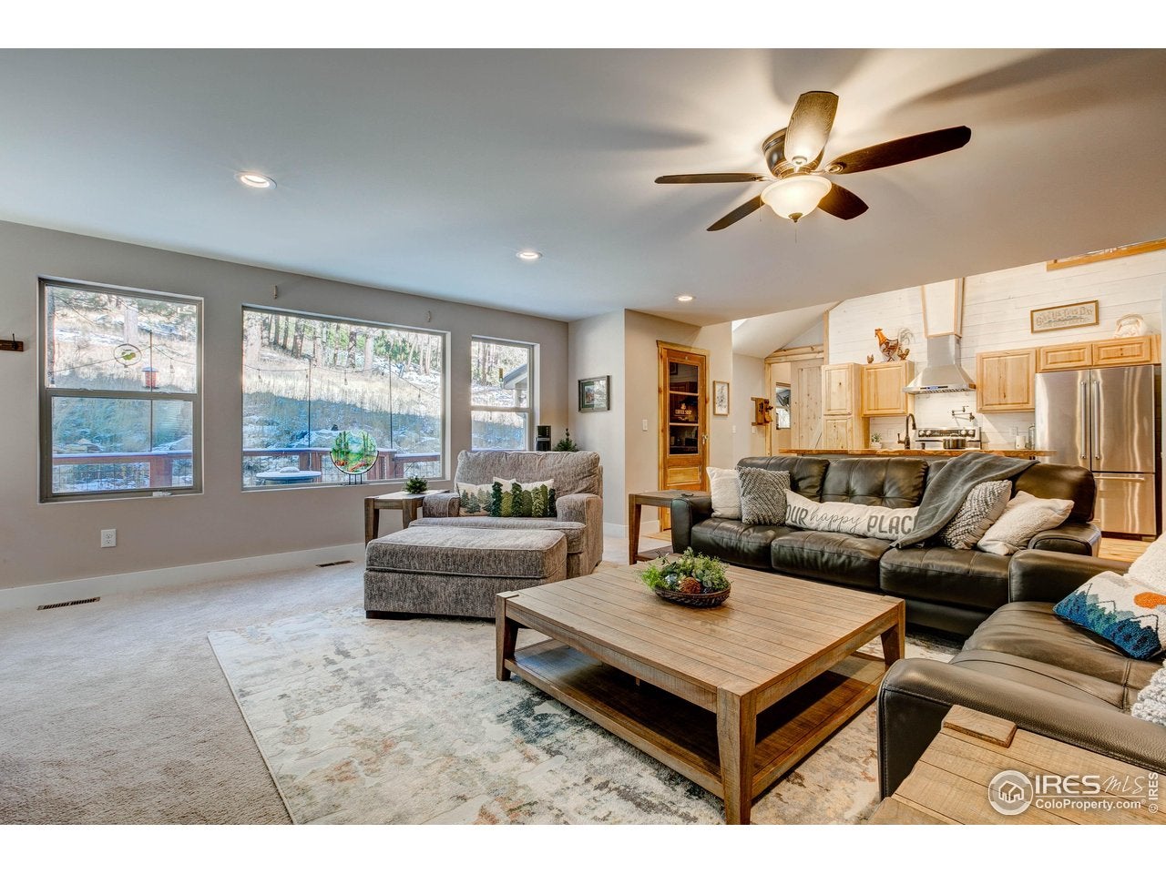 Lyons, Colorado, 80540, United States, 5 Bedrooms Bedrooms, ,4 BathroomsBathrooms,Residential,Active,2006864