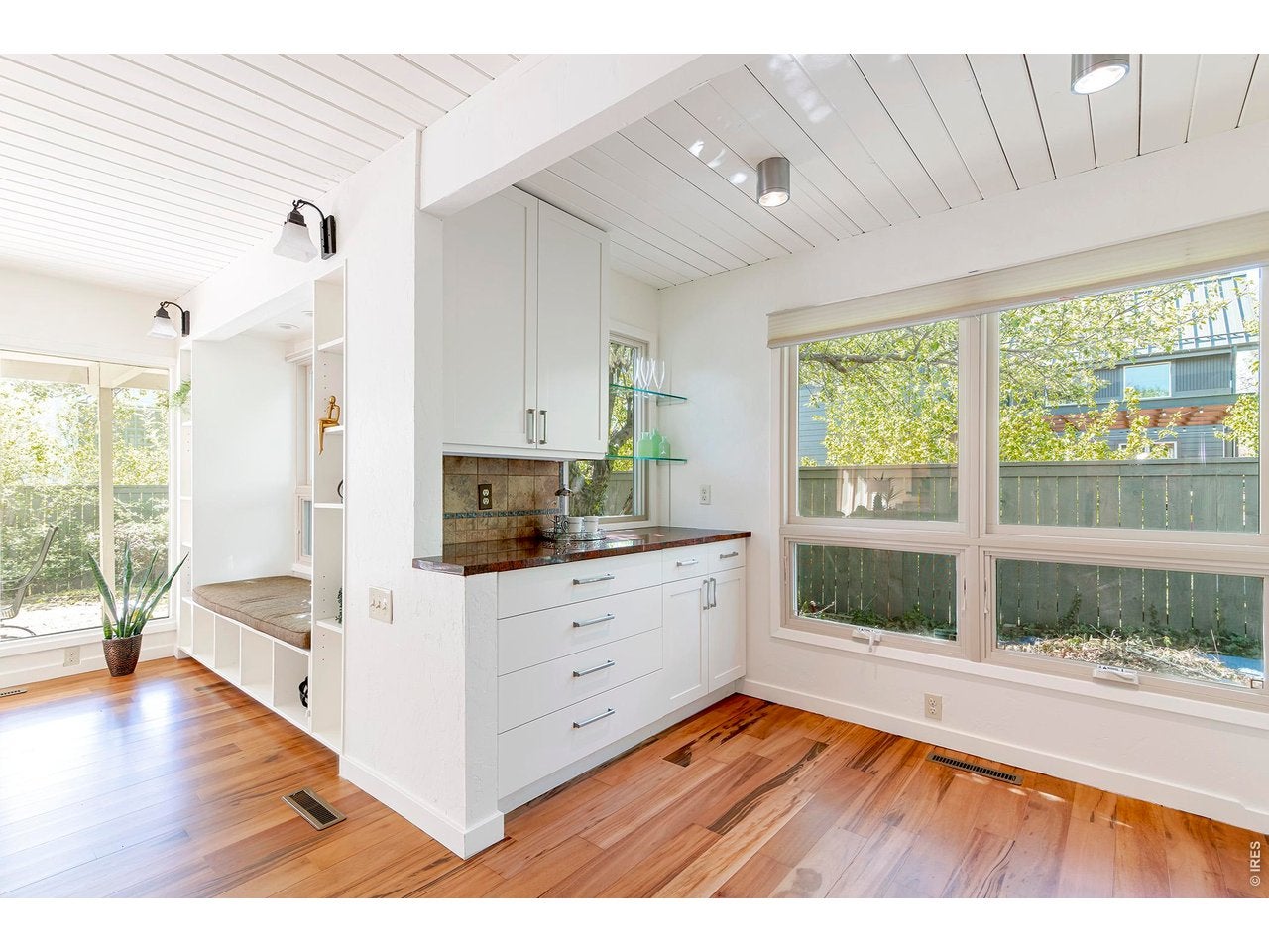 Boulder, Colorado, 80304, United States, 3 Bedrooms Bedrooms, ,3 BathroomsBathrooms,Residential,Active,2044571