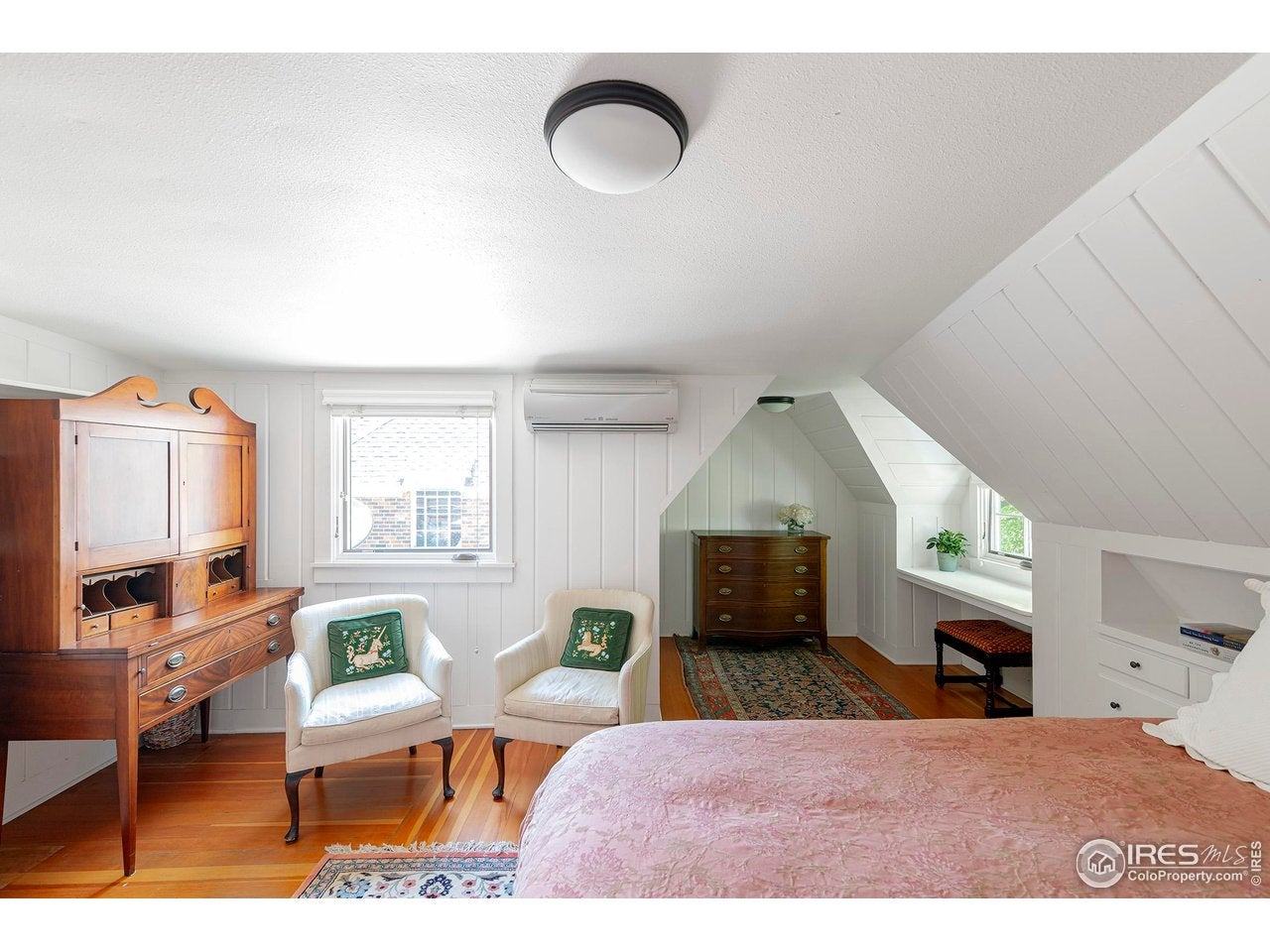 Boulder, Colorado, 80302, United States, 5 Bedrooms Bedrooms, ,2 BathroomsBathrooms,Residential,Active,1997618