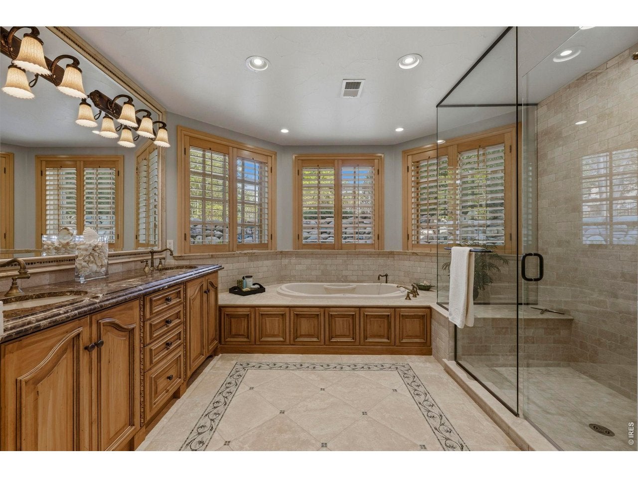 Niwot, Colorado, 80503, United States, 5 Bedrooms Bedrooms, ,6 BathroomsBathrooms,Residential,Active,2045621