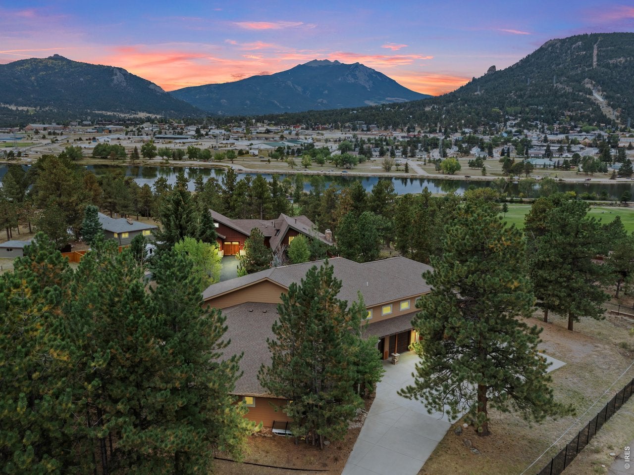 Estes Park, Colorado, 80517, United States, 5 Bedrooms Bedrooms, ,4 BathroomsBathrooms,Residential,Active,2043843