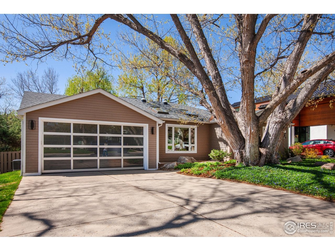 Boulder, Colorado, 80304, United States, 3 Bedrooms Bedrooms, ,3 BathroomsBathrooms,Residential,Active,1997638