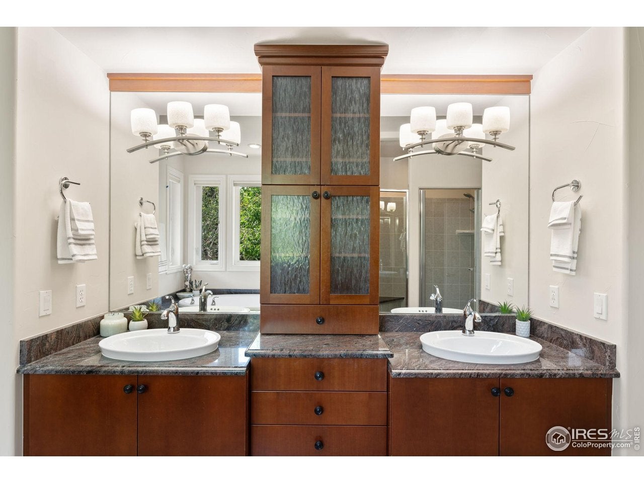 Lafayette, Colorado, 80026, United States, 6 Bedrooms Bedrooms, ,5 BathroomsBathrooms,Residential,Active,1945353