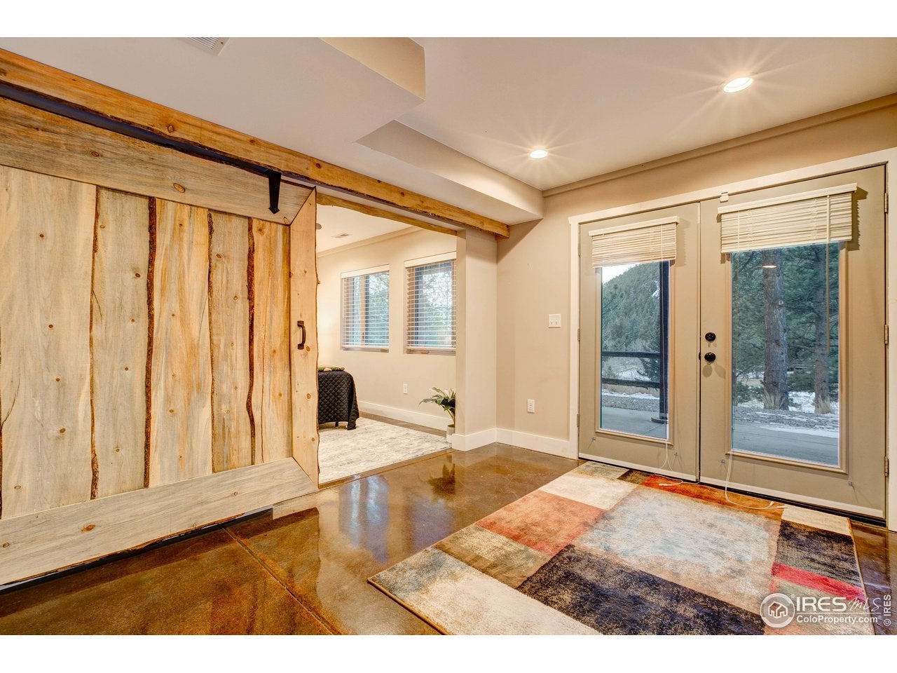 Lyons, Colorado, 80540, United States, 5 Bedrooms Bedrooms, ,4 BathroomsBathrooms,Residential,Active,2006864