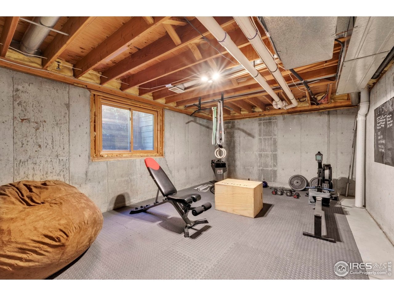 Boulder, Colorado, 80301, United States, 4 Bedrooms Bedrooms, ,4 BathroomsBathrooms,Residential,Active,2007916