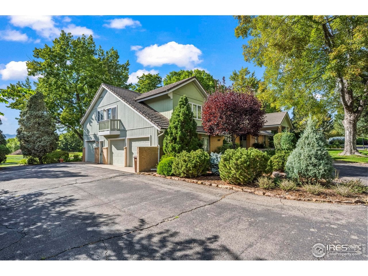 Boulder, Colorado, 80301, United States, 3 Bedrooms Bedrooms, ,4 BathroomsBathrooms,Residential,Active,1997593