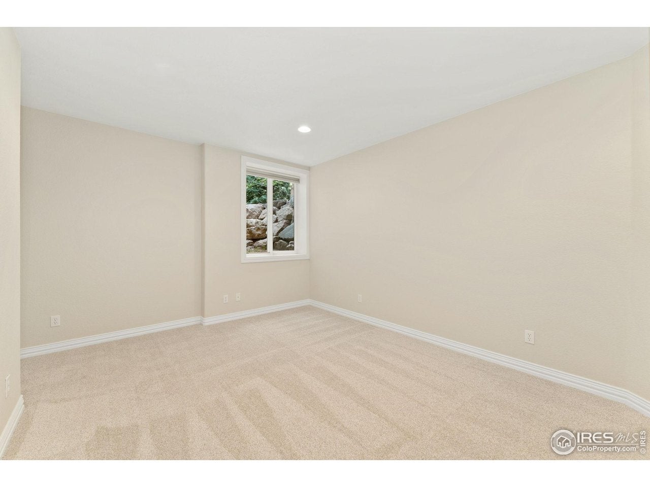 Lafayette, Colorado, 80026, United States, 6 Bedrooms Bedrooms, ,5 BathroomsBathrooms,Residential,Active,1945353