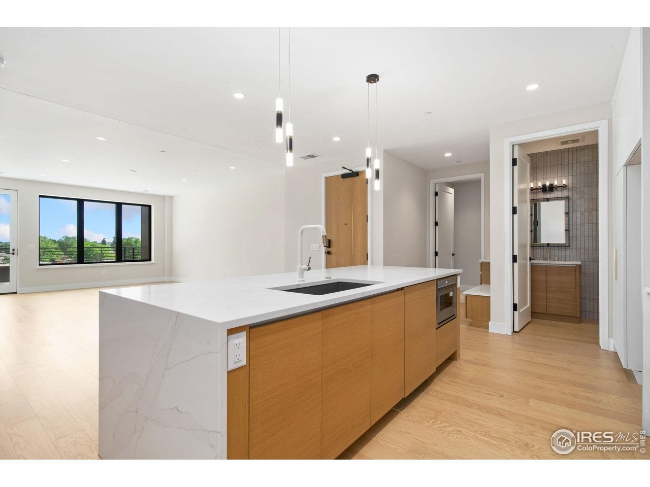 Loveland, Colorado, 80537, United States, 2 Bedrooms Bedrooms, ,3 BathroomsBathrooms,Residential,Active,1884717